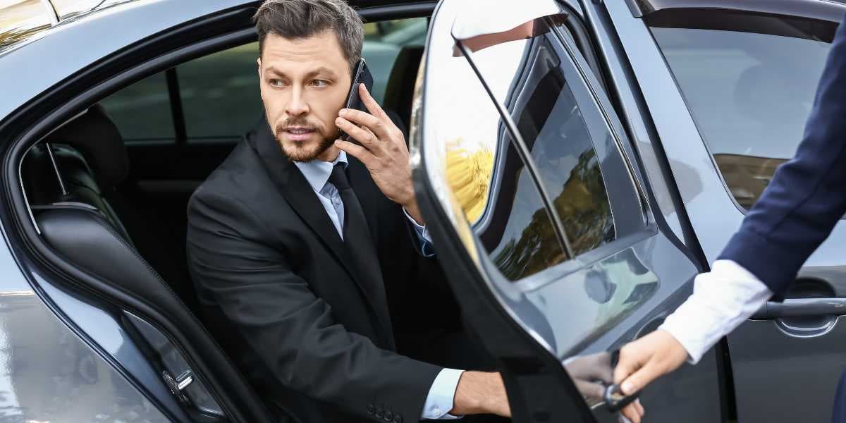 Elevate Your Business Travel Experience wit USA Luxury Limo Service